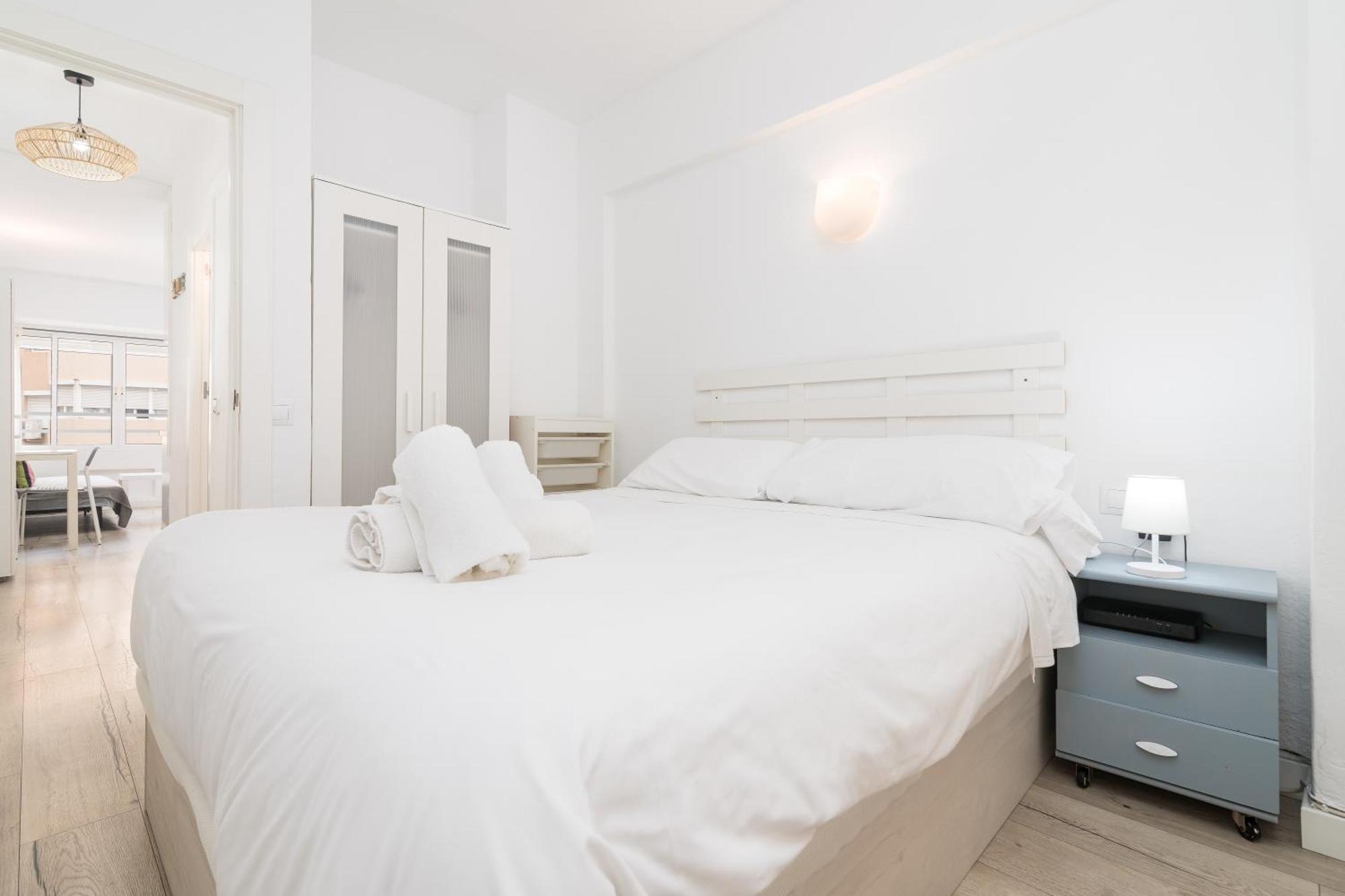Suite Homes Malagueta Beach มาลากา ภายนอก รูปภาพ